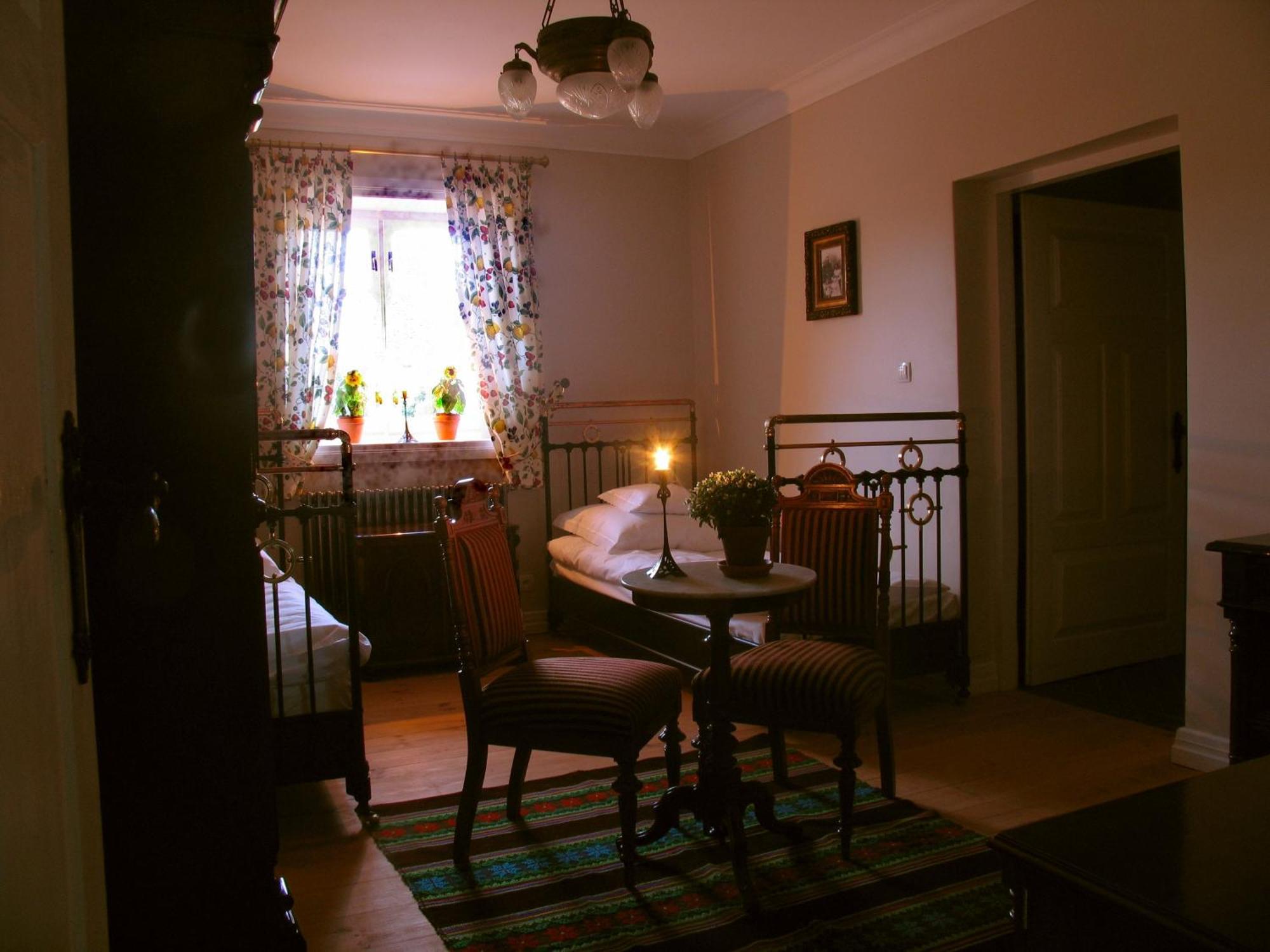 Apartamenty Carskie Białowieża Rum bild